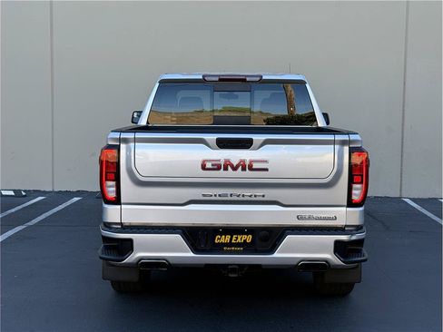 Used 2022 GMC Sierra 1500 Elevation w/ Preferred Package AWD/4WD image 6