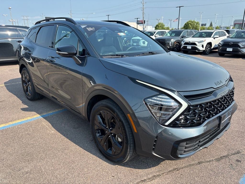 Used 2025 Kia Sportage X-Line AWD/4WD image 3