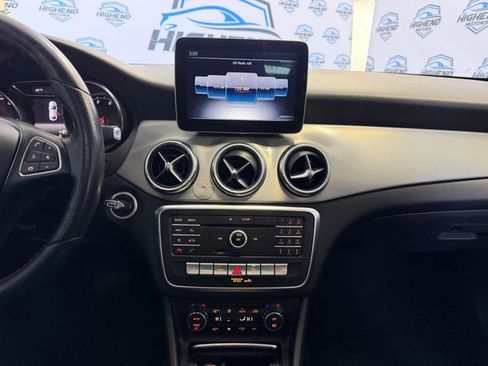 Used 2018 Mercedes-Benz CLA 250 4MATIC w/ Premium Package image 37