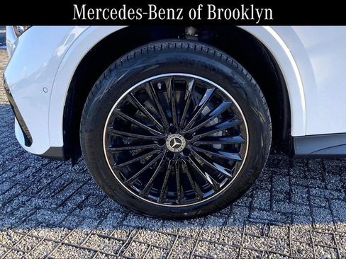 Certified 2025 Mercedes-Benz GLC 300 4MATIC image 10