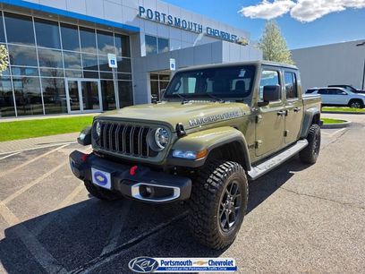 Used 2025 Jeep Gladiator Sport