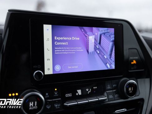 Used 2023 Toyota Highlander XLE image 43