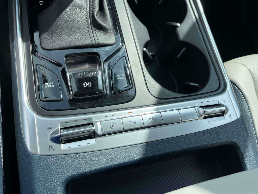 Certified 2026 Kia Carnival SX Prestige FWD image 22