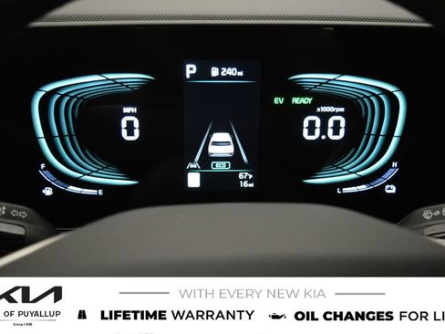 New 2026 Kia Niro EX FWD image 18