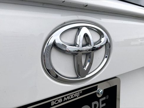 Used 2024 Toyota RAV4 LE image 27