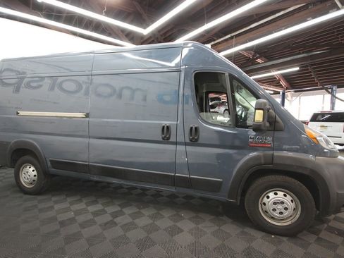 Used 2019 RAM ProMaster 2500 FWD image 9