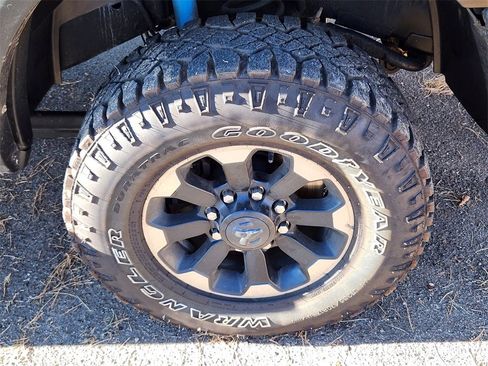 Used 2018 RAM 2500 Power Wagon w/ Leather & Luxury Group image 15