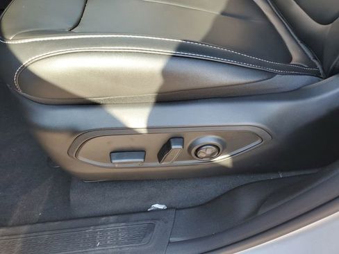 New 2025 Jeep Grand Cherokee Limited w/ Black Appearance Package image 12