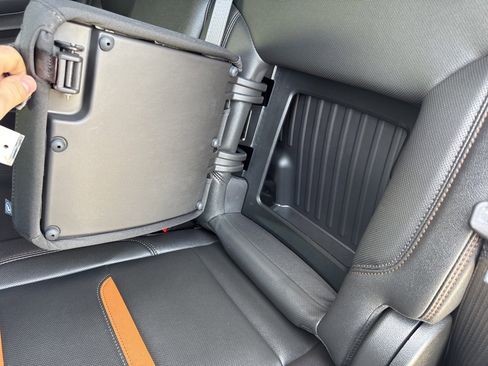 Used 2025 GMC Sierra 1500 AT4 w/ AT4 Premium Package image 14