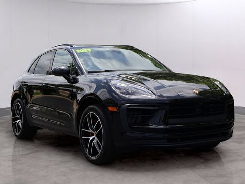 Used 2023 Porsche Macan S AWD/4WD image 11