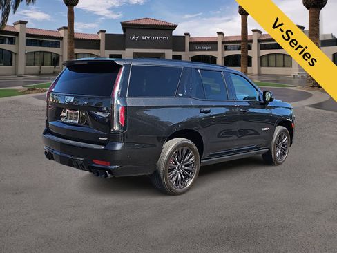 Used 2024 Cadillac Escalade V w/ LPO, ONYX Package AWD/4WD image 8