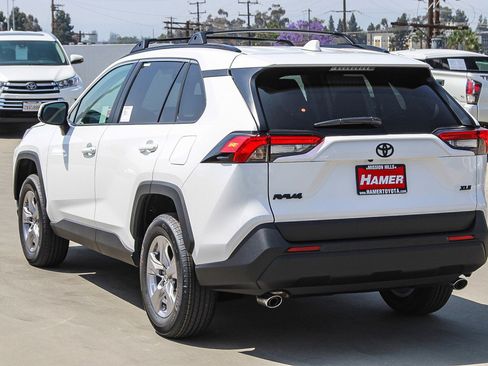 New 2025 Toyota RAV4 XLE image 5