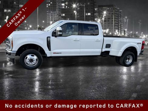 Used 2023 Ford F350 Lariat w/ Lariat Ultimate Package AWD/4WD image 3