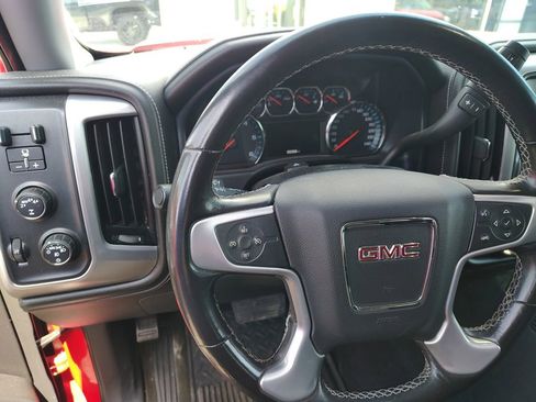 Used 2018 GMC Sierra 1500 SLE w/ SLE Value Package AWD/4WD image 11