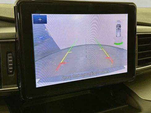 Used 2020 Ford Explorer XLT w/ Equipment Group 202A image 29