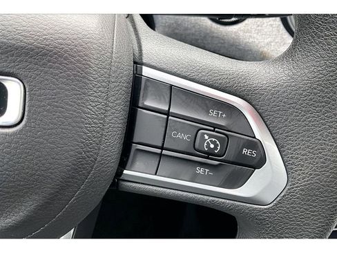 Certified 2024 Jeep Compass Sport image 26