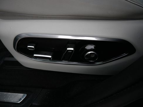 Used 2021 Jeep Grand Cherokee L Overland w/ Advanced Protech Group III image 19