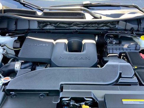 Certified 2025 Nissan Murano SL image 16