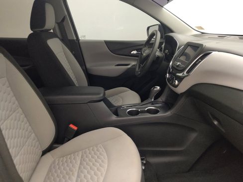 Used 2021 Chevrolet Equinox LS FWD image 21