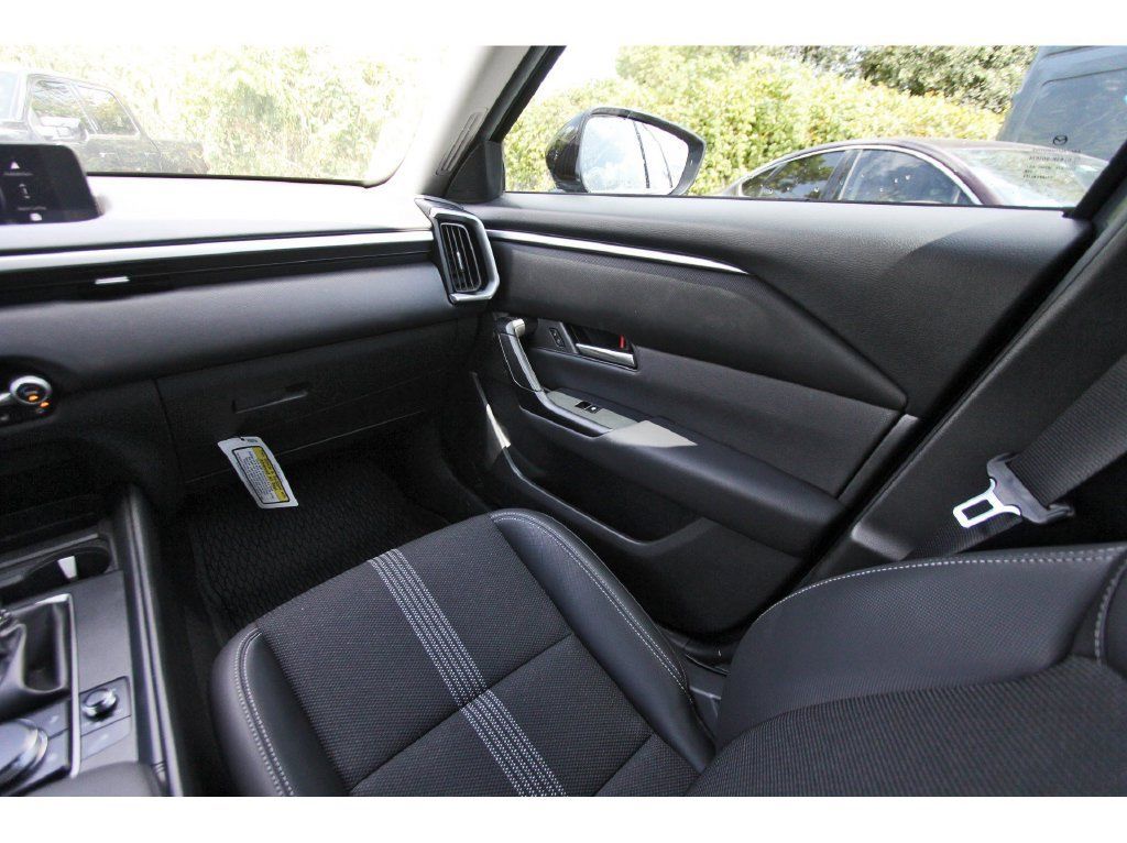 Used 2026 MAZDA CX-50 Meridian Edition w/ Weather Package AWD/4WD image 8