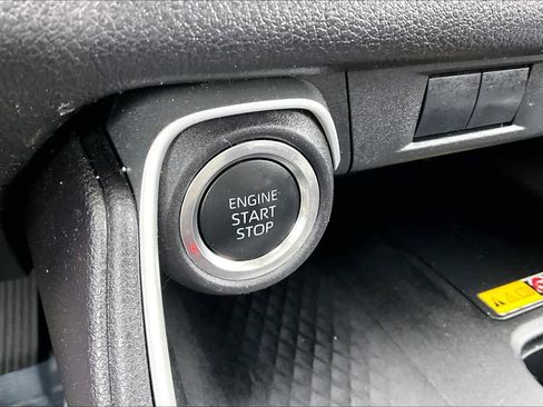 Used 2025 Toyota Grand Highlander AWD image 33