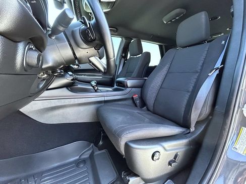 Used 2025 Dodge Durango GT w/ Blacktop Package AWD/4WD image 11