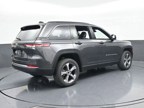 New 2026 Jeep Grand Cherokee Limited AWD/4WD image 6