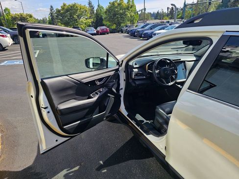 Used 2023 Subaru Outback Limited AWD/4WD image 19