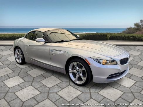 Used 2011 BMW Z4 sDrive30i w/ Premium Pkg RWD image 24