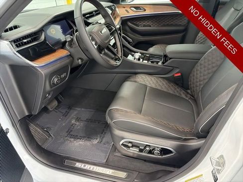 New 2026 Jeep Grand Cherokee L Summit w/ Obsidian Package AWD/4WD image 9