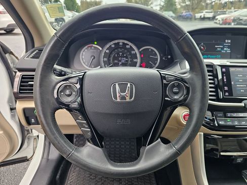 Used 2016 Honda Accord EX-L image 25