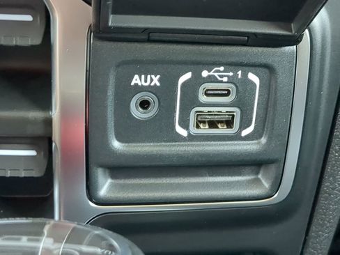 New 2026 Jeep Gladiator Sport AWD/4WD image 19