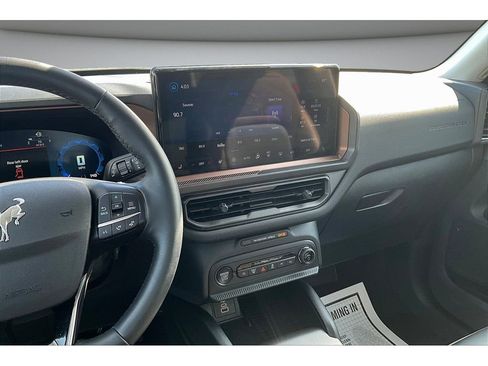 Used 2025 Ford Bronco Sport Outer Banks w/ Outer Banks Tech Package+ image 7