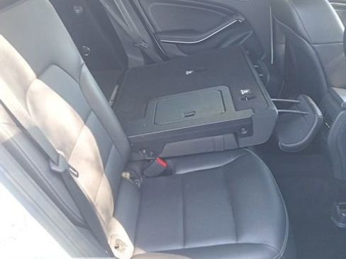 Used 2016 Mercedes-Benz GLA 250 4MATIC image 30
