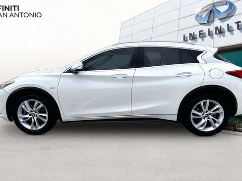 Used 2018 INFINITI QX30 Premium w/ Navigation Package FWD image 45