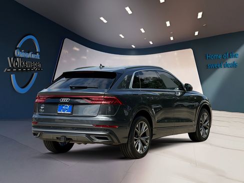Used 2021 Audi Q8 Premium Plus w/ Premium Plus Package AWD/4WD image 5