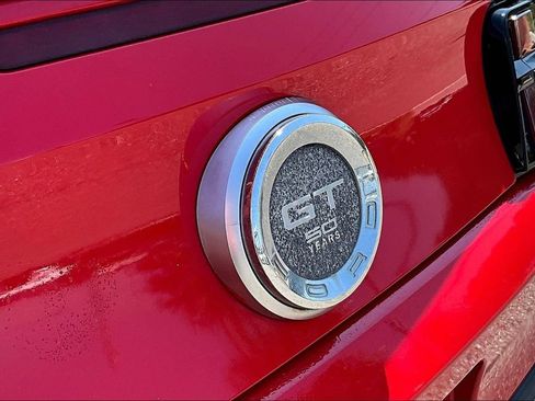 Used 2010 Ford Mustang Coupe RWD image 23