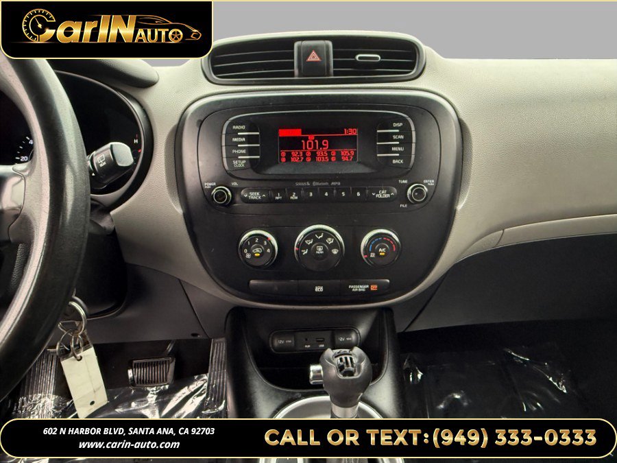 Used 2015 Kia Soul FWD image 21