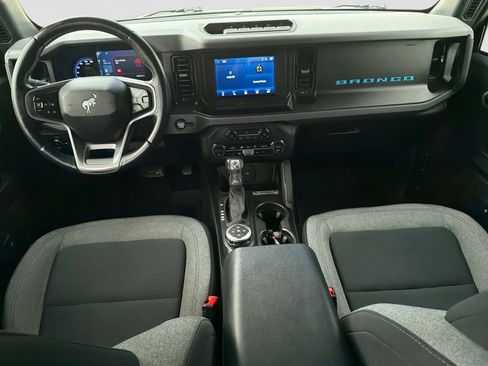 Used 2023 Ford Bronco Big Bend w/ Sasquatch Package AWD/4WD image 16