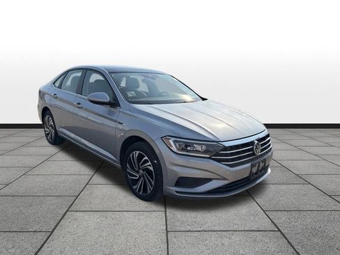 Used 2020 Volkswagen Jetta SEL image 3