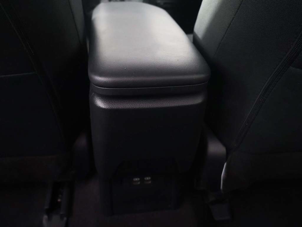 Used 2025 Toyota Prius LE FWD image 44
