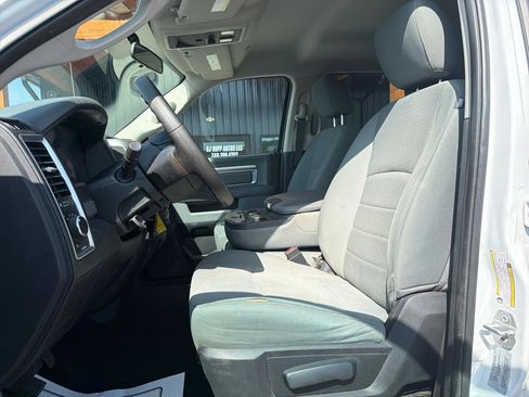 Used 2017 RAM 2500 SLT image 9