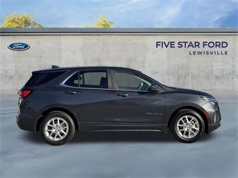 Used 2022 Chevrolet Equinox LT image 4