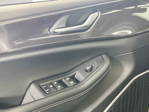 Used 2022 Jeep Grand Cherokee Altitude image 17