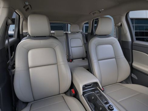 New 2026 Lincoln Corsair Premiere w/ Rear Removable Package Tray image 10