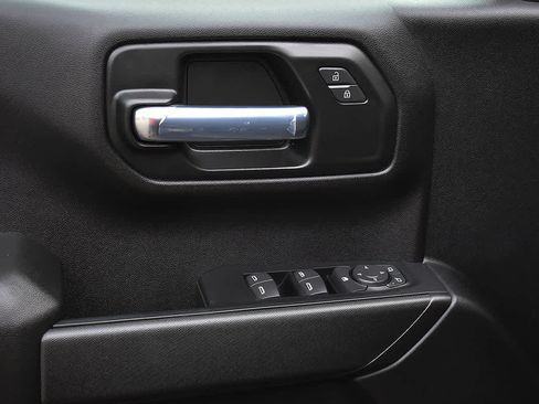 Used 2026 Chevrolet Silverado 1500 Custom w/ Turbomax Blackout Package AWD/4WD image 20