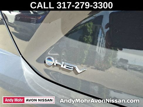 Used 2025 Toyota Camry LE FWD image 11