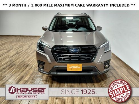 Used 2022 Subaru Forester Premium image 3