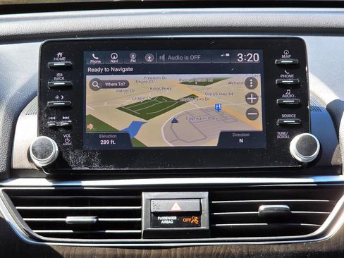 Used 2018 Honda Accord Touring image 23