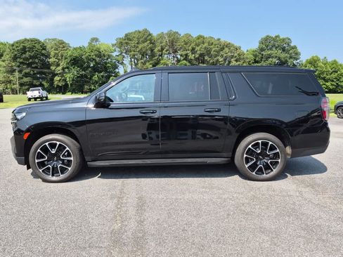 Used 2024 Chevrolet Suburban RST w/ Luxury Package AWD/4WD image 7
